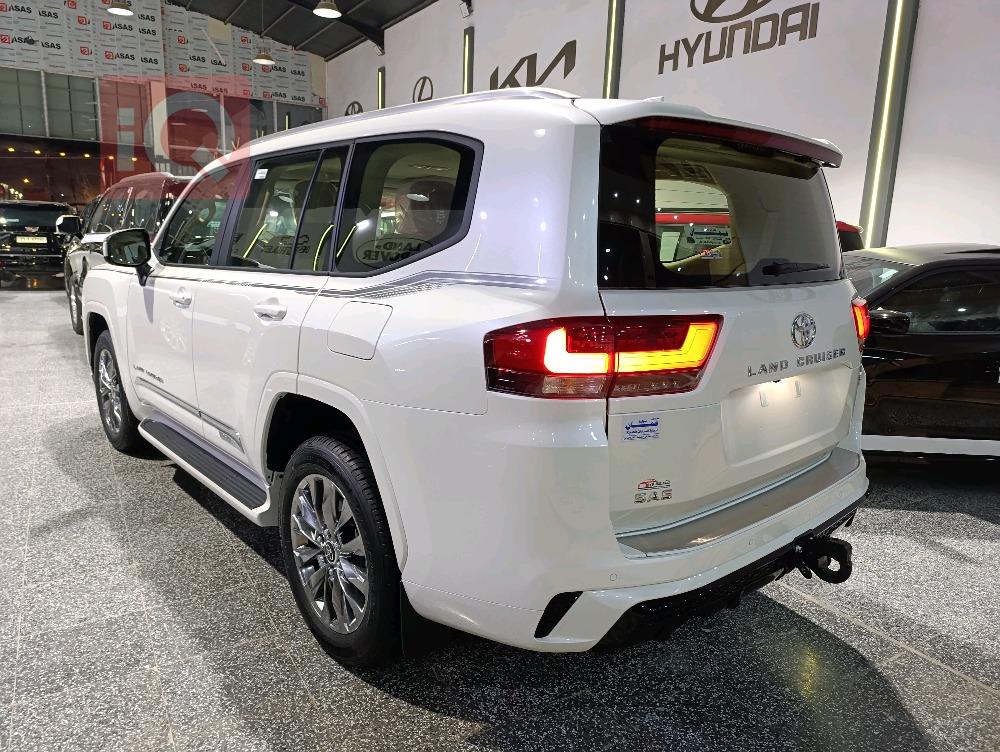 تويوتا لاندكروزر